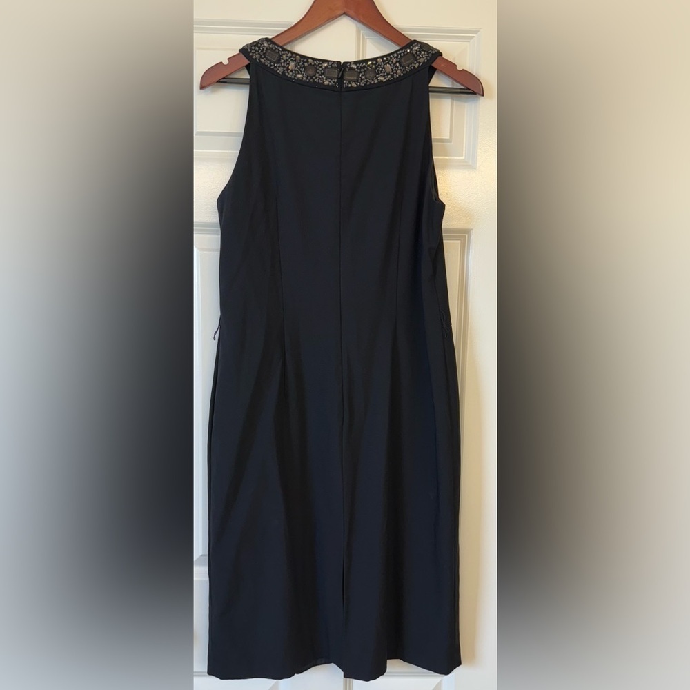 Neiman Marcus Black Sleeveless Wool Blend Dress with Beaded detail Size 12 - Picture 2 of 9